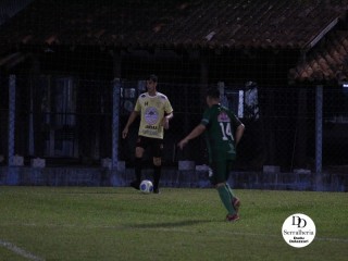 
<a style='margin-left: 5px;' class='btn btn-xs btn-social btn-facebook' href='https://www.facebook.com/sharer/sharer.php?u=https://www.boladovale.com.br/imgs/800-800-90/conteudo/fotos/1756/img0679.jpg' rel='popup' data-width='500' data-height='400'><i class='fa fa-facebook'></i>Compartilhar <span class='hidden-xs'>no Facebook</span>
</a> 
<a class='btn btn-default btn-xs' target='_blank' href='imgs/800-800-90/conteudo/fotos/1756/img0679.jpg'>
<span class='glyphicon glyphicon-cloud-download'></span> Salvar
</a> 
<span></span>