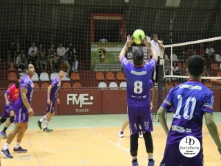 
<a style='margin-left: 5px;' class='btn btn-xs btn-social btn-facebook' href='https://www.facebook.com/sharer/sharer.php?u=https://www.boladovale.com.br/imgs/800-800-90/conteudo/fotos/1757/img0888.jpg' rel='popup' data-width='500' data-height='400'><i class='fa fa-facebook'></i>Compartilhar <span class='hidden-xs'>no Facebook</span>
</a> 
<a class='btn btn-default btn-xs' target='_blank' href='imgs/800-800-90/conteudo/fotos/1757/img0888.jpg'>
<span class='glyphicon glyphicon-cloud-download'></span> Salvar
</a> 
<span></span>