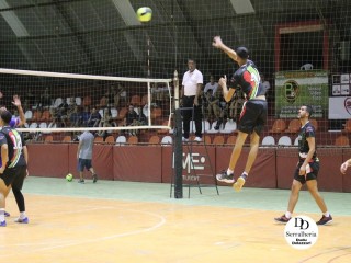 
<a style='margin-left: 5px;' class='btn btn-xs btn-social btn-facebook' href='https://www.facebook.com/sharer/sharer.php?u=https://www.boladovale.com.br/imgs/800-800-90/conteudo/fotos/1757/img0916.jpg' rel='popup' data-width='500' data-height='400'><i class='fa fa-facebook'></i>Compartilhar <span class='hidden-xs'>no Facebook</span>
</a> 
<a class='btn btn-default btn-xs' target='_blank' href='imgs/800-800-90/conteudo/fotos/1757/img0916.jpg'>
<span class='glyphicon glyphicon-cloud-download'></span> Salvar
</a> 
<span></span>