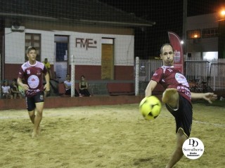 
<a style='margin-left: 5px;' class='btn btn-xs btn-social btn-facebook' href='https://www.facebook.com/sharer/sharer.php?u=https://www.boladovale.com.br/imgs/800-800-90/conteudo/fotos/1758/img0826.jpg' rel='popup' data-width='500' data-height='400'><i class='fa fa-facebook'></i>Compartilhar <span class='hidden-xs'>no Facebook</span>
</a> 
<a class='btn btn-default btn-xs' target='_blank' href='imgs/800-800-90/conteudo/fotos/1758/img0826.jpg'>
<span class='glyphicon glyphicon-cloud-download'></span> Salvar
</a> 
<span></span>