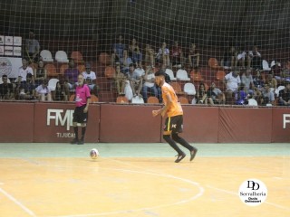 
<a style='margin-left: 5px;' class='btn btn-xs btn-social btn-facebook' href='https://www.facebook.com/sharer/sharer.php?u=https://www.boladovale.com.br/imgs/800-800-90/conteudo/fotos/1759/img0990.jpg' rel='popup' data-width='500' data-height='400'><i class='fa fa-facebook'></i>Compartilhar <span class='hidden-xs'>no Facebook</span>
</a> 
<a class='btn btn-default btn-xs' target='_blank' href='imgs/800-800-90/conteudo/fotos/1759/img0990.jpg'>
<span class='glyphicon glyphicon-cloud-download'></span> Salvar
</a> 
<span></span>