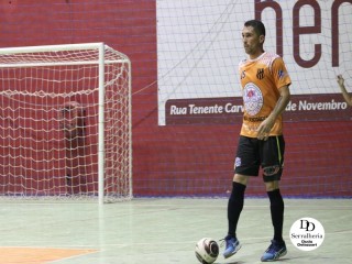 
<a style='margin-left: 5px;' class='btn btn-xs btn-social btn-facebook' href='https://www.facebook.com/sharer/sharer.php?u=https://www.boladovale.com.br/imgs/800-800-90/conteudo/fotos/1759/img1161.jpg' rel='popup' data-width='500' data-height='400'><i class='fa fa-facebook'></i>Compartilhar <span class='hidden-xs'>no Facebook</span>
</a> 
<a class='btn btn-default btn-xs' target='_blank' href='imgs/800-800-90/conteudo/fotos/1759/img1161.jpg'>
<span class='glyphicon glyphicon-cloud-download'></span> Salvar
</a> 
<span></span>
