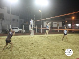 
<a style='margin-left: 5px;' class='btn btn-xs btn-social btn-facebook' href='https://www.facebook.com/sharer/sharer.php?u=https://www.boladovale.com.br/imgs/800-800-90/conteudo/fotos/1762/img0860.jpg' rel='popup' data-width='500' data-height='400'><i class='fa fa-facebook'></i>Compartilhar <span class='hidden-xs'>no Facebook</span>
</a> 
<a class='btn btn-default btn-xs' target='_blank' href='imgs/800-800-90/conteudo/fotos/1762/img0860.jpg'>
<span class='glyphicon glyphicon-cloud-download'></span> Salvar
</a> 
<span></span>