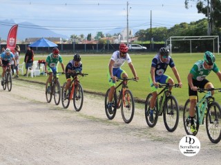 
<a style='margin-left: 5px;' class='btn btn-xs btn-social btn-facebook' href='https://www.facebook.com/sharer/sharer.php?u=https://www.boladovale.com.br/imgs/800-800-90/conteudo/fotos/1764/img1536.jpg' rel='popup' data-width='500' data-height='400'><i class='fa fa-facebook'></i>Compartilhar <span class='hidden-xs'>no Facebook</span>
</a> 
<a class='btn btn-default btn-xs' target='_blank' href='imgs/800-800-90/conteudo/fotos/1764/img1536.jpg'>
<span class='glyphicon glyphicon-cloud-download'></span> Salvar
</a> 
<span></span>