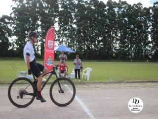 
<a style='margin-left: 5px;' class='btn btn-xs btn-social btn-facebook' href='https://www.facebook.com/sharer/sharer.php?u=https://www.boladovale.com.br/imgs/800-800-90/conteudo/fotos/1764/img1572.jpg' rel='popup' data-width='500' data-height='400'><i class='fa fa-facebook'></i>Compartilhar <span class='hidden-xs'>no Facebook</span>
</a> 
<a class='btn btn-default btn-xs' target='_blank' href='imgs/800-800-90/conteudo/fotos/1764/img1572.jpg'>
<span class='glyphicon glyphicon-cloud-download'></span> Salvar
</a> 
<span></span>