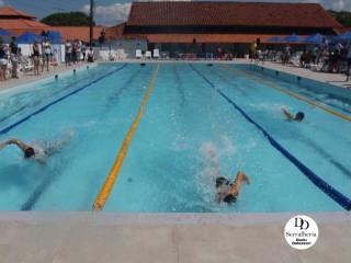 
<a style='margin-left: 5px;' class='btn btn-xs btn-social btn-facebook' href='https://www.facebook.com/sharer/sharer.php?u=https://www.boladovale.com.br/imgs/800-800-90/conteudo/fotos/1765/img1027.jpg' rel='popup' data-width='500' data-height='400'><i class='fa fa-facebook'></i>Compartilhar <span class='hidden-xs'>no Facebook</span>
</a> 
<a class='btn btn-default btn-xs' target='_blank' href='imgs/800-800-90/conteudo/fotos/1765/img1027.jpg'>
<span class='glyphicon glyphicon-cloud-download'></span> Salvar
</a> 
<span></span>