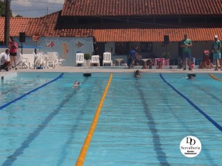 
<a style='margin-left: 5px;' class='btn btn-xs btn-social btn-facebook' href='https://www.facebook.com/sharer/sharer.php?u=https://www.boladovale.com.br/imgs/800-800-90/conteudo/fotos/1765/img1153.jpg' rel='popup' data-width='500' data-height='400'><i class='fa fa-facebook'></i>Compartilhar <span class='hidden-xs'>no Facebook</span>
</a> 
<a class='btn btn-default btn-xs' target='_blank' href='imgs/800-800-90/conteudo/fotos/1765/img1153.jpg'>
<span class='glyphicon glyphicon-cloud-download'></span> Salvar
</a> 
<span></span>