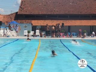 
<a style='margin-left: 5px;' class='btn btn-xs btn-social btn-facebook' href='https://www.facebook.com/sharer/sharer.php?u=https://www.boladovale.com.br/imgs/800-800-90/conteudo/fotos/1765/img1303.jpg' rel='popup' data-width='500' data-height='400'><i class='fa fa-facebook'></i>Compartilhar <span class='hidden-xs'>no Facebook</span>
</a> 
<a class='btn btn-default btn-xs' target='_blank' href='imgs/800-800-90/conteudo/fotos/1765/img1303.jpg'>
<span class='glyphicon glyphicon-cloud-download'></span> Salvar
</a> 
<span></span>