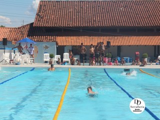 
<a style='margin-left: 5px;' class='btn btn-xs btn-social btn-facebook' href='https://www.facebook.com/sharer/sharer.php?u=https://www.boladovale.com.br/imgs/800-800-90/conteudo/fotos/1765/img1304.jpg' rel='popup' data-width='500' data-height='400'><i class='fa fa-facebook'></i>Compartilhar <span class='hidden-xs'>no Facebook</span>
</a> 
<a class='btn btn-default btn-xs' target='_blank' href='imgs/800-800-90/conteudo/fotos/1765/img1304.jpg'>
<span class='glyphicon glyphicon-cloud-download'></span> Salvar
</a> 
<span></span>