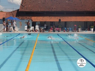 
<a style='margin-left: 5px;' class='btn btn-xs btn-social btn-facebook' href='https://www.facebook.com/sharer/sharer.php?u=https://www.boladovale.com.br/imgs/800-800-90/conteudo/fotos/1765/img1322.jpg' rel='popup' data-width='500' data-height='400'><i class='fa fa-facebook'></i>Compartilhar <span class='hidden-xs'>no Facebook</span>
</a> 
<a class='btn btn-default btn-xs' target='_blank' href='imgs/800-800-90/conteudo/fotos/1765/img1322.jpg'>
<span class='glyphicon glyphicon-cloud-download'></span> Salvar
</a> 
<span></span>