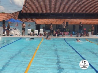 
<a style='margin-left: 5px;' class='btn btn-xs btn-social btn-facebook' href='https://www.facebook.com/sharer/sharer.php?u=https://www.boladovale.com.br/imgs/800-800-90/conteudo/fotos/1765/img1375.jpg' rel='popup' data-width='500' data-height='400'><i class='fa fa-facebook'></i>Compartilhar <span class='hidden-xs'>no Facebook</span>
</a> 
<a class='btn btn-default btn-xs' target='_blank' href='imgs/800-800-90/conteudo/fotos/1765/img1375.jpg'>
<span class='glyphicon glyphicon-cloud-download'></span> Salvar
</a> 
<span></span>