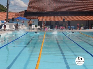 
<a style='margin-left: 5px;' class='btn btn-xs btn-social btn-facebook' href='https://www.facebook.com/sharer/sharer.php?u=https://www.boladovale.com.br/imgs/800-800-90/conteudo/fotos/1765/img1383.jpg' rel='popup' data-width='500' data-height='400'><i class='fa fa-facebook'></i>Compartilhar <span class='hidden-xs'>no Facebook</span>
</a> 
<a class='btn btn-default btn-xs' target='_blank' href='imgs/800-800-90/conteudo/fotos/1765/img1383.jpg'>
<span class='glyphicon glyphicon-cloud-download'></span> Salvar
</a> 
<span></span>