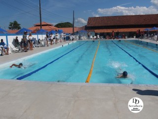 
<a style='margin-left: 5px;' class='btn btn-xs btn-social btn-facebook' href='https://www.facebook.com/sharer/sharer.php?u=https://www.boladovale.com.br/imgs/800-800-90/conteudo/fotos/1765/img1405.jpg' rel='popup' data-width='500' data-height='400'><i class='fa fa-facebook'></i>Compartilhar <span class='hidden-xs'>no Facebook</span>
</a> 
<a class='btn btn-default btn-xs' target='_blank' href='imgs/800-800-90/conteudo/fotos/1765/img1405.jpg'>
<span class='glyphicon glyphicon-cloud-download'></span> Salvar
</a> 
<span></span>