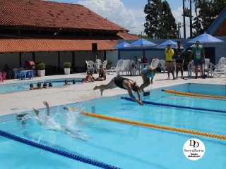 
<a style='margin-left: 5px;' class='btn btn-xs btn-social btn-facebook' href='https://www.facebook.com/sharer/sharer.php?u=https://www.boladovale.com.br/imgs/800-800-90/conteudo/fotos/1765/img1438-19.jpg' rel='popup' data-width='500' data-height='400'><i class='fa fa-facebook'></i>Compartilhar <span class='hidden-xs'>no Facebook</span>
</a> 
<a class='btn btn-default btn-xs' target='_blank' href='imgs/800-800-90/conteudo/fotos/1765/img1438-19.jpg'>
<span class='glyphicon glyphicon-cloud-download'></span> Salvar
</a> 
<span></span>