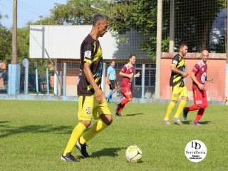 
<a style='margin-left: 5px;' class='btn btn-xs btn-social btn-facebook' href='https://www.facebook.com/sharer/sharer.php?u=https://www.boladovale.com.br/imgs/800-800-90/conteudo/fotos/1767/img1464.jpg' rel='popup' data-width='500' data-height='400'><i class='fa fa-facebook'></i>Compartilhar <span class='hidden-xs'>no Facebook</span>
</a> 
<a class='btn btn-default btn-xs' target='_blank' href='imgs/800-800-90/conteudo/fotos/1767/img1464.jpg'>
<span class='glyphicon glyphicon-cloud-download'></span> Salvar
</a> 
<span></span>
