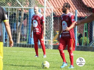 
<a style='margin-left: 5px;' class='btn btn-xs btn-social btn-facebook' href='https://www.facebook.com/sharer/sharer.php?u=https://www.boladovale.com.br/imgs/800-800-90/conteudo/fotos/1767/img1482.jpg' rel='popup' data-width='500' data-height='400'><i class='fa fa-facebook'></i>Compartilhar <span class='hidden-xs'>no Facebook</span>
</a> 
<a class='btn btn-default btn-xs' target='_blank' href='imgs/800-800-90/conteudo/fotos/1767/img1482.jpg'>
<span class='glyphicon glyphicon-cloud-download'></span> Salvar
</a> 
<span></span>