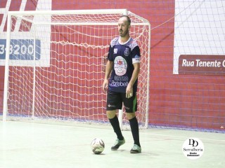 
<a style='margin-left: 5px;' class='btn btn-xs btn-social btn-facebook' href='https://www.facebook.com/sharer/sharer.php?u=https://www.boladovale.com.br/imgs/800-800-90/conteudo/fotos/1772/img2148.jpg' rel='popup' data-width='500' data-height='400'><i class='fa fa-facebook'></i>Compartilhar <span class='hidden-xs'>no Facebook</span>
</a> 
<a class='btn btn-default btn-xs' target='_blank' href='imgs/800-800-90/conteudo/fotos/1772/img2148.jpg'>
<span class='glyphicon glyphicon-cloud-download'></span> Salvar
</a> 
<span></span>