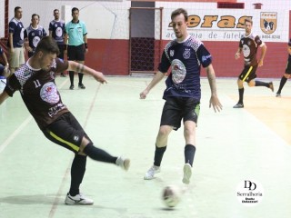 
<a style='margin-left: 5px;' class='btn btn-xs btn-social btn-facebook' href='https://www.facebook.com/sharer/sharer.php?u=https://www.boladovale.com.br/imgs/800-800-90/conteudo/fotos/1772/img2189.jpg' rel='popup' data-width='500' data-height='400'><i class='fa fa-facebook'></i>Compartilhar <span class='hidden-xs'>no Facebook</span>
</a> 
<a class='btn btn-default btn-xs' target='_blank' href='imgs/800-800-90/conteudo/fotos/1772/img2189.jpg'>
<span class='glyphicon glyphicon-cloud-download'></span> Salvar
</a> 
<span></span>