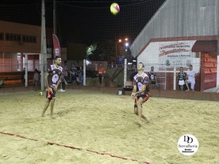 
<a style='margin-left: 5px;' class='btn btn-xs btn-social btn-facebook' href='https://www.facebook.com/sharer/sharer.php?u=https://www.boladovale.com.br/imgs/800-800-90/conteudo/fotos/1773/img2258.jpg' rel='popup' data-width='500' data-height='400'><i class='fa fa-facebook'></i>Compartilhar <span class='hidden-xs'>no Facebook</span>
</a> 
<a class='btn btn-default btn-xs' target='_blank' href='imgs/800-800-90/conteudo/fotos/1773/img2258.jpg'>
<span class='glyphicon glyphicon-cloud-download'></span> Salvar
</a> 
<span></span>