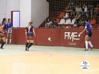 
<a style='margin-left: 5px;' class='btn btn-xs btn-social btn-facebook' href='https://www.facebook.com/sharer/sharer.php?u=https://www.boladovale.com.br/imgs/800-800-90/conteudo/fotos/1774/img2347.jpg' rel='popup' data-width='500' data-height='400'><i class='fa fa-facebook'></i>Compartilhar <span class='hidden-xs'>no Facebook</span>
</a> 
<a class='btn btn-default btn-xs' target='_blank' href='imgs/800-800-90/conteudo/fotos/1774/img2347.jpg'>
<span class='glyphicon glyphicon-cloud-download'></span> Salvar
</a> 
<span></span>