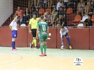 
<a style='margin-left: 5px;' class='btn btn-xs btn-social btn-facebook' href='https://www.facebook.com/sharer/sharer.php?u=https://www.boladovale.com.br/imgs/800-800-90/conteudo/fotos/1777/img2553.jpg' rel='popup' data-width='500' data-height='400'><i class='fa fa-facebook'></i>Compartilhar <span class='hidden-xs'>no Facebook</span>
</a> 
<a class='btn btn-default btn-xs' target='_blank' href='imgs/800-800-90/conteudo/fotos/1777/img2553.jpg'>
<span class='glyphicon glyphicon-cloud-download'></span> Salvar
</a> 
<span></span>