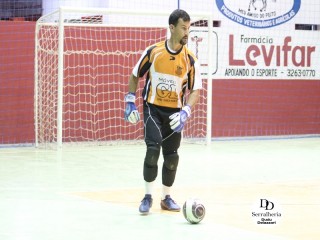 
<a style='margin-left: 5px;' class='btn btn-xs btn-social btn-facebook' href='https://www.facebook.com/sharer/sharer.php?u=https://www.boladovale.com.br/imgs/800-800-90/conteudo/fotos/1778/img2603.jpg' rel='popup' data-width='500' data-height='400'><i class='fa fa-facebook'></i>Compartilhar <span class='hidden-xs'>no Facebook</span>
</a> 
<a class='btn btn-default btn-xs' target='_blank' href='imgs/800-800-90/conteudo/fotos/1778/img2603.jpg'>
<span class='glyphicon glyphicon-cloud-download'></span> Salvar
</a> 
<span></span>