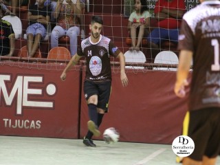 
<a style='margin-left: 5px;' class='btn btn-xs btn-social btn-facebook' href='https://www.facebook.com/sharer/sharer.php?u=https://www.boladovale.com.br/imgs/800-800-90/conteudo/fotos/1778/img2613.jpg' rel='popup' data-width='500' data-height='400'><i class='fa fa-facebook'></i>Compartilhar <span class='hidden-xs'>no Facebook</span>
</a> 
<a class='btn btn-default btn-xs' target='_blank' href='imgs/800-800-90/conteudo/fotos/1778/img2613.jpg'>
<span class='glyphicon glyphicon-cloud-download'></span> Salvar
</a> 
<span></span>