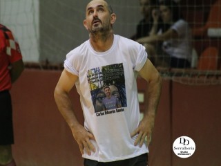 
<a style='margin-left: 5px;' class='btn btn-xs btn-social btn-facebook' href='https://www.facebook.com/sharer/sharer.php?u=https://www.boladovale.com.br/imgs/800-800-90/conteudo/fotos/1779/img2753.jpg' rel='popup' data-width='500' data-height='400'><i class='fa fa-facebook'></i>Compartilhar <span class='hidden-xs'>no Facebook</span>
</a> 
<a class='btn btn-default btn-xs' target='_blank' href='imgs/800-800-90/conteudo/fotos/1779/img2753.jpg'>
<span class='glyphicon glyphicon-cloud-download'></span> Salvar
</a> 
<span></span>