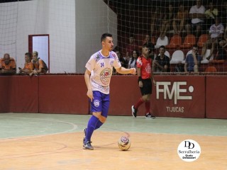 
<a style='margin-left: 5px;' class='btn btn-xs btn-social btn-facebook' href='https://www.facebook.com/sharer/sharer.php?u=https://www.boladovale.com.br/imgs/800-800-90/conteudo/fotos/1780/img2892.jpg' rel='popup' data-width='500' data-height='400'><i class='fa fa-facebook'></i>Compartilhar <span class='hidden-xs'>no Facebook</span>
</a> 
<a class='btn btn-default btn-xs' target='_blank' href='imgs/800-800-90/conteudo/fotos/1780/img2892.jpg'>
<span class='glyphicon glyphicon-cloud-download'></span> Salvar
</a> 
<span></span>