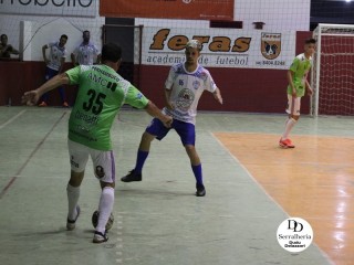 
<a style='margin-left: 5px;' class='btn btn-xs btn-social btn-facebook' href='https://www.facebook.com/sharer/sharer.php?u=https://www.boladovale.com.br/imgs/800-800-90/conteudo/fotos/1780/img2924.jpg' rel='popup' data-width='500' data-height='400'><i class='fa fa-facebook'></i>Compartilhar <span class='hidden-xs'>no Facebook</span>
</a> 
<a class='btn btn-default btn-xs' target='_blank' href='imgs/800-800-90/conteudo/fotos/1780/img2924.jpg'>
<span class='glyphicon glyphicon-cloud-download'></span> Salvar
</a> 
<span></span>