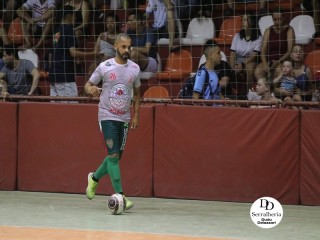 
<a style='margin-left: 5px;' class='btn btn-xs btn-social btn-facebook' href='https://www.facebook.com/sharer/sharer.php?u=https://www.boladovale.com.br/imgs/800-800-90/conteudo/fotos/1781/img2965.jpg' rel='popup' data-width='500' data-height='400'><i class='fa fa-facebook'></i>Compartilhar <span class='hidden-xs'>no Facebook</span>
</a> 
<a class='btn btn-default btn-xs' target='_blank' href='imgs/800-800-90/conteudo/fotos/1781/img2965.jpg'>
<span class='glyphicon glyphicon-cloud-download'></span> Salvar
</a> 
<span></span>
