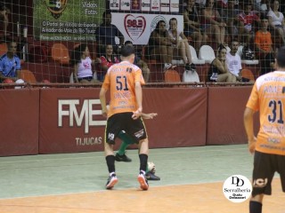 
<a style='margin-left: 5px;' class='btn btn-xs btn-social btn-facebook' href='https://www.facebook.com/sharer/sharer.php?u=https://www.boladovale.com.br/imgs/800-800-90/conteudo/fotos/1781/img3004.jpg' rel='popup' data-width='500' data-height='400'><i class='fa fa-facebook'></i>Compartilhar <span class='hidden-xs'>no Facebook</span>
</a> 
<a class='btn btn-default btn-xs' target='_blank' href='imgs/800-800-90/conteudo/fotos/1781/img3004.jpg'>
<span class='glyphicon glyphicon-cloud-download'></span> Salvar
</a> 
<span></span>