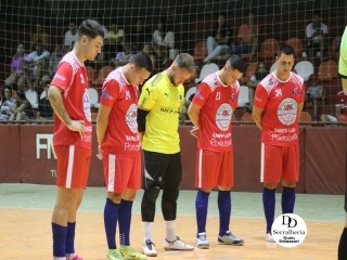 
<a style='margin-left: 5px;' class='btn btn-xs btn-social btn-facebook' href='https://www.facebook.com/sharer/sharer.php?u=https://www.boladovale.com.br/imgs/800-800-90/conteudo/fotos/1782/img3008.jpg' rel='popup' data-width='500' data-height='400'><i class='fa fa-facebook'></i>Compartilhar <span class='hidden-xs'>no Facebook</span>
</a> 
<a class='btn btn-default btn-xs' target='_blank' href='imgs/800-800-90/conteudo/fotos/1782/img3008.jpg'>
<span class='glyphicon glyphicon-cloud-download'></span> Salvar
</a> 
<span></span>