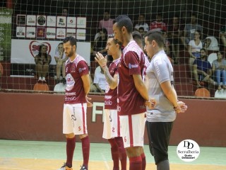 
<a style='margin-left: 5px;' class='btn btn-xs btn-social btn-facebook' href='https://www.facebook.com/sharer/sharer.php?u=https://www.boladovale.com.br/imgs/800-800-90/conteudo/fotos/1782/img3009.jpg' rel='popup' data-width='500' data-height='400'><i class='fa fa-facebook'></i>Compartilhar <span class='hidden-xs'>no Facebook</span>
</a> 
<a class='btn btn-default btn-xs' target='_blank' href='imgs/800-800-90/conteudo/fotos/1782/img3009.jpg'>
<span class='glyphicon glyphicon-cloud-download'></span> Salvar
</a> 
<span></span>