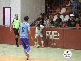 
<a style='margin-left: 5px;' class='btn btn-xs btn-social btn-facebook' href='https://www.facebook.com/sharer/sharer.php?u=https://www.boladovale.com.br/imgs/800-800-90/conteudo/fotos/1783/img3102.jpg' rel='popup' data-width='500' data-height='400'><i class='fa fa-facebook'></i>Compartilhar <span class='hidden-xs'>no Facebook</span>
</a> 
<a class='btn btn-default btn-xs' target='_blank' href='imgs/800-800-90/conteudo/fotos/1783/img3102.jpg'>
<span class='glyphicon glyphicon-cloud-download'></span> Salvar
</a> 
<span></span>