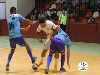 
<a style='margin-left: 5px;' class='btn btn-xs btn-social btn-facebook' href='https://www.facebook.com/sharer/sharer.php?u=https://www.boladovale.com.br/imgs/800-800-90/conteudo/fotos/1783/img3104.jpg' rel='popup' data-width='500' data-height='400'><i class='fa fa-facebook'></i>Compartilhar <span class='hidden-xs'>no Facebook</span>
</a> 
<a class='btn btn-default btn-xs' target='_blank' href='imgs/800-800-90/conteudo/fotos/1783/img3104.jpg'>
<span class='glyphicon glyphicon-cloud-download'></span> Salvar
</a> 
<span></span>