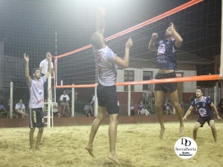 
<a style='margin-left: 5px;' class='btn btn-xs btn-social btn-facebook' href='https://www.facebook.com/sharer/sharer.php?u=https://www.boladovale.com.br/imgs/800-800-90/conteudo/fotos/1784/img2056.jpg' rel='popup' data-width='500' data-height='400'><i class='fa fa-facebook'></i>Compartilhar <span class='hidden-xs'>no Facebook</span>
</a> 
<a class='btn btn-default btn-xs' target='_blank' href='imgs/800-800-90/conteudo/fotos/1784/img2056.jpg'>
<span class='glyphicon glyphicon-cloud-download'></span> Salvar
</a> 
<span></span>