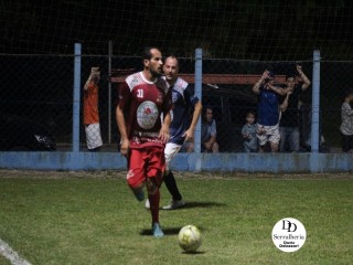 
<a style='margin-left: 5px;' class='btn btn-xs btn-social btn-facebook' href='https://www.facebook.com/sharer/sharer.php?u=https://www.boladovale.com.br/imgs/800-800-90/conteudo/fotos/1785/img2153.jpg' rel='popup' data-width='500' data-height='400'><i class='fa fa-facebook'></i>Compartilhar <span class='hidden-xs'>no Facebook</span>
</a> 
<a class='btn btn-default btn-xs' target='_blank' href='imgs/800-800-90/conteudo/fotos/1785/img2153.jpg'>
<span class='glyphicon glyphicon-cloud-download'></span> Salvar
</a> 
<span></span>