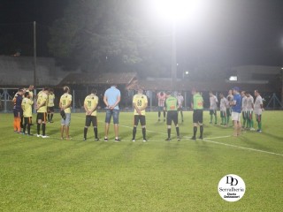 
<a style='margin-left: 5px;' class='btn btn-xs btn-social btn-facebook' href='https://www.facebook.com/sharer/sharer.php?u=https://www.boladovale.com.br/imgs/800-800-90/conteudo/fotos/1785/img2235.jpg' rel='popup' data-width='500' data-height='400'><i class='fa fa-facebook'></i>Compartilhar <span class='hidden-xs'>no Facebook</span>
</a> 
<a class='btn btn-default btn-xs' target='_blank' href='imgs/800-800-90/conteudo/fotos/1785/img2235.jpg'>
<span class='glyphicon glyphicon-cloud-download'></span> Salvar
</a> 
<span></span>