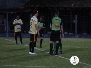 
<a style='margin-left: 5px;' class='btn btn-xs btn-social btn-facebook' href='https://www.facebook.com/sharer/sharer.php?u=https://www.boladovale.com.br/imgs/800-800-90/conteudo/fotos/1785/img2236.jpg' rel='popup' data-width='500' data-height='400'><i class='fa fa-facebook'></i>Compartilhar <span class='hidden-xs'>no Facebook</span>
</a> 
<a class='btn btn-default btn-xs' target='_blank' href='imgs/800-800-90/conteudo/fotos/1785/img2236.jpg'>
<span class='glyphicon glyphicon-cloud-download'></span> Salvar
</a> 
<span></span>