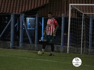 
<a style='margin-left: 5px;' class='btn btn-xs btn-social btn-facebook' href='https://www.facebook.com/sharer/sharer.php?u=https://www.boladovale.com.br/imgs/800-800-90/conteudo/fotos/1785/img2256.jpg' rel='popup' data-width='500' data-height='400'><i class='fa fa-facebook'></i>Compartilhar <span class='hidden-xs'>no Facebook</span>
</a> 
<a class='btn btn-default btn-xs' target='_blank' href='imgs/800-800-90/conteudo/fotos/1785/img2256.jpg'>
<span class='glyphicon glyphicon-cloud-download'></span> Salvar
</a> 
<span></span>