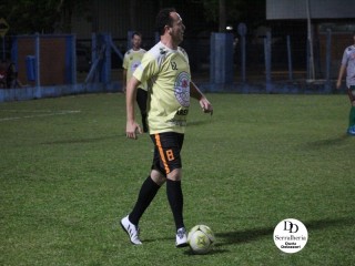 
<a style='margin-left: 5px;' class='btn btn-xs btn-social btn-facebook' href='https://www.facebook.com/sharer/sharer.php?u=https://www.boladovale.com.br/imgs/800-800-90/conteudo/fotos/1785/img2276.jpg' rel='popup' data-width='500' data-height='400'><i class='fa fa-facebook'></i>Compartilhar <span class='hidden-xs'>no Facebook</span>
</a> 
<a class='btn btn-default btn-xs' target='_blank' href='imgs/800-800-90/conteudo/fotos/1785/img2276.jpg'>
<span class='glyphicon glyphicon-cloud-download'></span> Salvar
</a> 
<span></span>