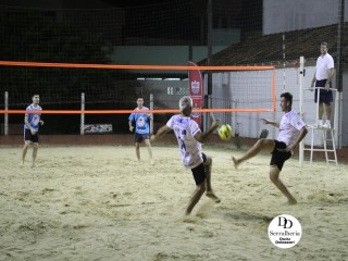 
<a style='margin-left: 5px;' class='btn btn-xs btn-social btn-facebook' href='https://www.facebook.com/sharer/sharer.php?u=https://www.boladovale.com.br/imgs/800-800-90/conteudo/fotos/1786/img3186.jpg' rel='popup' data-width='500' data-height='400'><i class='fa fa-facebook'></i>Compartilhar <span class='hidden-xs'>no Facebook</span>
</a> 
<a class='btn btn-default btn-xs' target='_blank' href='imgs/800-800-90/conteudo/fotos/1786/img3186.jpg'>
<span class='glyphicon glyphicon-cloud-download'></span> Salvar
</a> 
<span></span>