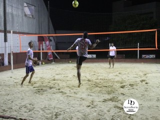 
<a style='margin-left: 5px;' class='btn btn-xs btn-social btn-facebook' href='https://www.facebook.com/sharer/sharer.php?u=https://www.boladovale.com.br/imgs/800-800-90/conteudo/fotos/1786/img3338.jpg' rel='popup' data-width='500' data-height='400'><i class='fa fa-facebook'></i>Compartilhar <span class='hidden-xs'>no Facebook</span>
</a> 
<a class='btn btn-default btn-xs' target='_blank' href='imgs/800-800-90/conteudo/fotos/1786/img3338.jpg'>
<span class='glyphicon glyphicon-cloud-download'></span> Salvar
</a> 
<span></span>
