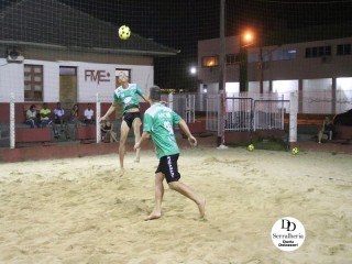 
<a style='margin-left: 5px;' class='btn btn-xs btn-social btn-facebook' href='https://www.facebook.com/sharer/sharer.php?u=https://www.boladovale.com.br/imgs/800-800-90/conteudo/fotos/1786/img3533.jpg' rel='popup' data-width='500' data-height='400'><i class='fa fa-facebook'></i>Compartilhar <span class='hidden-xs'>no Facebook</span>
</a> 
<a class='btn btn-default btn-xs' target='_blank' href='imgs/800-800-90/conteudo/fotos/1786/img3533.jpg'>
<span class='glyphicon glyphicon-cloud-download'></span> Salvar
</a> 
<span></span>