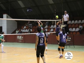 
<a style='margin-left: 5px;' class='btn btn-xs btn-social btn-facebook' href='https://www.facebook.com/sharer/sharer.php?u=https://www.boladovale.com.br/imgs/800-800-90/conteudo/fotos/1787/img3255.jpg' rel='popup' data-width='500' data-height='400'><i class='fa fa-facebook'></i>Compartilhar <span class='hidden-xs'>no Facebook</span>
</a> 
<a class='btn btn-default btn-xs' target='_blank' href='imgs/800-800-90/conteudo/fotos/1787/img3255.jpg'>
<span class='glyphicon glyphicon-cloud-download'></span> Salvar
</a> 
<span></span>