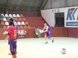 
<a style='margin-left: 5px;' class='btn btn-xs btn-social btn-facebook' href='https://www.facebook.com/sharer/sharer.php?u=https://www.boladovale.com.br/imgs/800-800-90/conteudo/fotos/1787/img3658.jpg' rel='popup' data-width='500' data-height='400'><i class='fa fa-facebook'></i>Compartilhar <span class='hidden-xs'>no Facebook</span>
</a> 
<a class='btn btn-default btn-xs' target='_blank' href='imgs/800-800-90/conteudo/fotos/1787/img3658.jpg'>
<span class='glyphicon glyphicon-cloud-download'></span> Salvar
</a> 
<span></span>