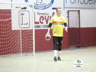 
<a style='margin-left: 5px;' class='btn btn-xs btn-social btn-facebook' href='https://www.facebook.com/sharer/sharer.php?u=https://www.boladovale.com.br/imgs/800-800-90/conteudo/fotos/1788/img2297.jpg' rel='popup' data-width='500' data-height='400'><i class='fa fa-facebook'></i>Compartilhar <span class='hidden-xs'>no Facebook</span>
</a> 
<a class='btn btn-default btn-xs' target='_blank' href='imgs/800-800-90/conteudo/fotos/1788/img2297.jpg'>
<span class='glyphicon glyphicon-cloud-download'></span> Salvar
</a> 
<span></span>