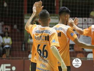 
<a style='margin-left: 5px;' class='btn btn-xs btn-social btn-facebook' href='https://www.facebook.com/sharer/sharer.php?u=https://www.boladovale.com.br/imgs/800-800-90/conteudo/fotos/1788/img2320.jpg' rel='popup' data-width='500' data-height='400'><i class='fa fa-facebook'></i>Compartilhar <span class='hidden-xs'>no Facebook</span>
</a> 
<a class='btn btn-default btn-xs' target='_blank' href='imgs/800-800-90/conteudo/fotos/1788/img2320.jpg'>
<span class='glyphicon glyphicon-cloud-download'></span> Salvar
</a> 
<span></span>
