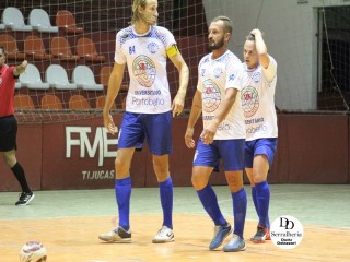 
<a style='margin-left: 5px;' class='btn btn-xs btn-social btn-facebook' href='https://www.facebook.com/sharer/sharer.php?u=https://www.boladovale.com.br/imgs/800-800-90/conteudo/fotos/1788/img2339.jpg' rel='popup' data-width='500' data-height='400'><i class='fa fa-facebook'></i>Compartilhar <span class='hidden-xs'>no Facebook</span>
</a> 
<a class='btn btn-default btn-xs' target='_blank' href='imgs/800-800-90/conteudo/fotos/1788/img2339.jpg'>
<span class='glyphicon glyphicon-cloud-download'></span> Salvar
</a> 
<span></span>